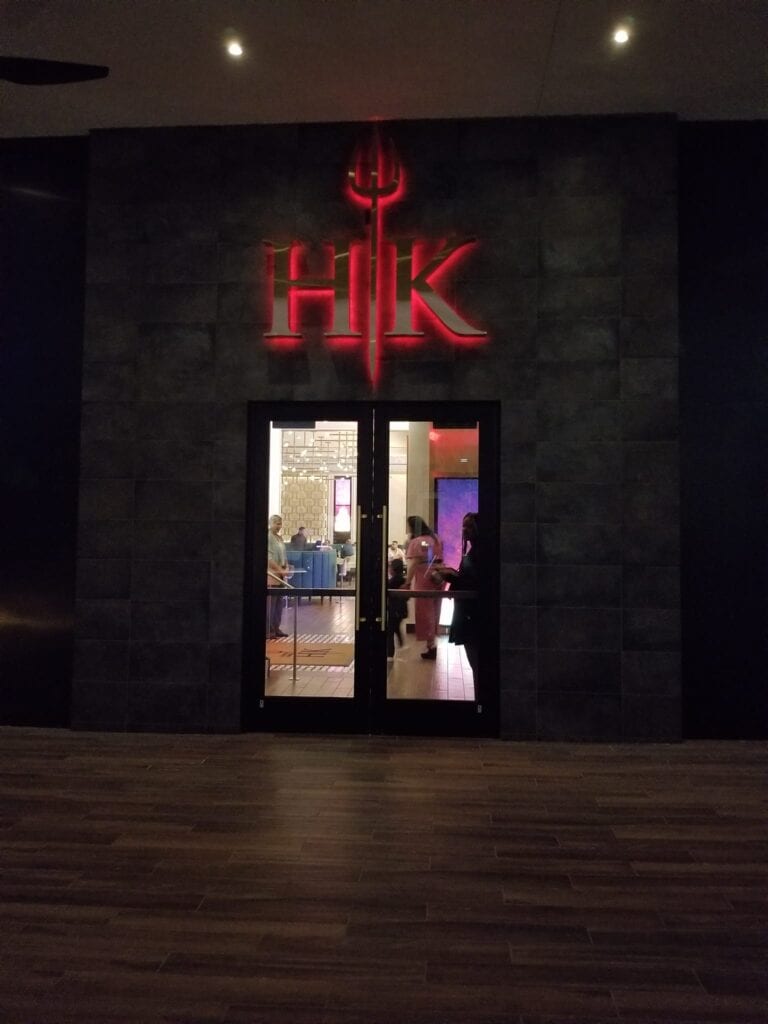 Gordon Ramsay Hell's Kitchen - Photo 2