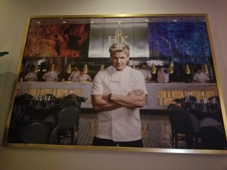 Gordon Ramsay Hell's Kitchen - Photo 5