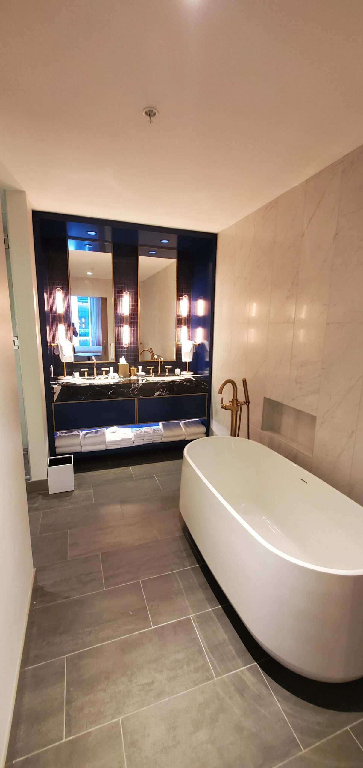Marriott Bethesda Downtown at Marriott HQ - Photo 20